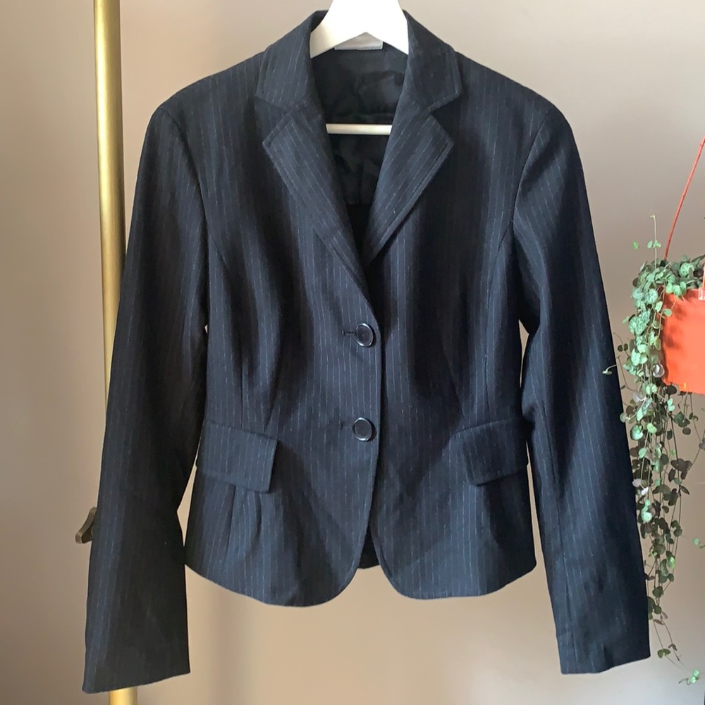 Akris Punto High End Luxury Wool Pinstriped Blazer Size 4